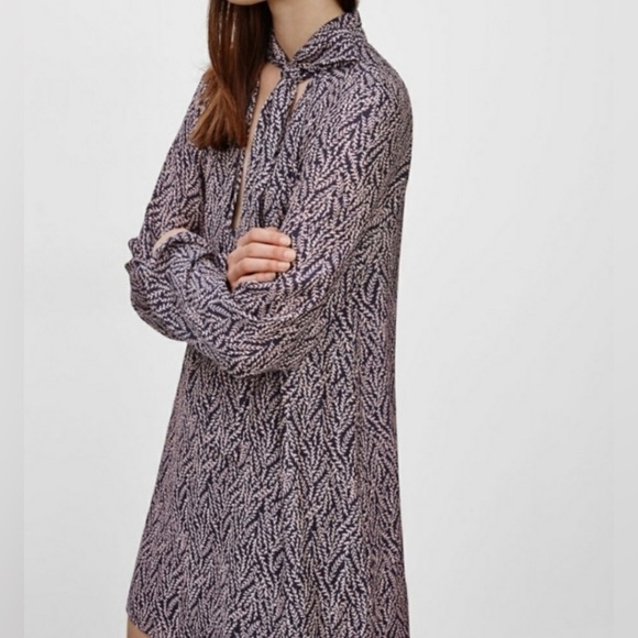 Aritzia Talula Cadogan Leave Pattern Tie Neck Dress Size Medium - Picture 2 of 10